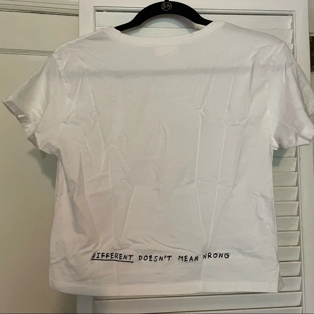 Cropped Tee - Picture 3 of 4